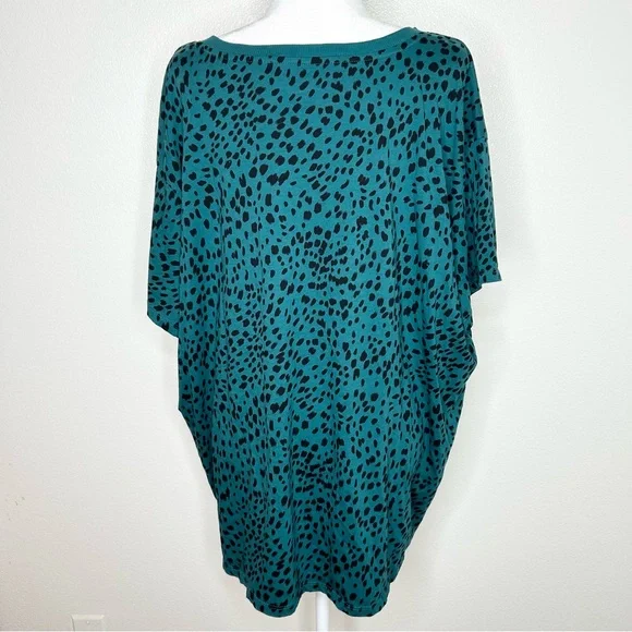 TORRID Herritage Womens Green Dotted V-Neck Short Sleeve T-Shirt Plus Size 3/ 3X - Picture 6 of 10